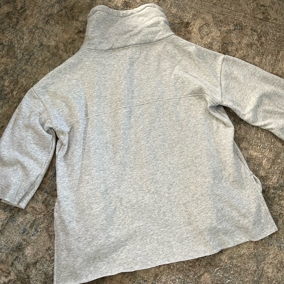 UGG Pullover sweatshirt - Picture 11 of 13